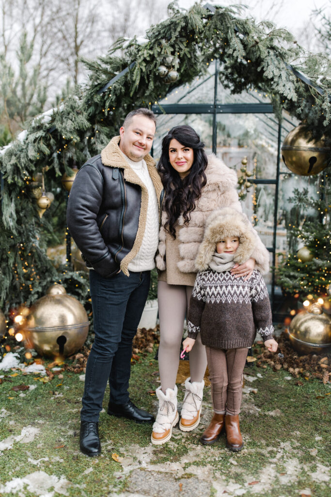 Jak przygotować się do sesji świątecznej – fotograf Dafis Studio, sesja w szklarni Szklarniowe Love w Żywcu