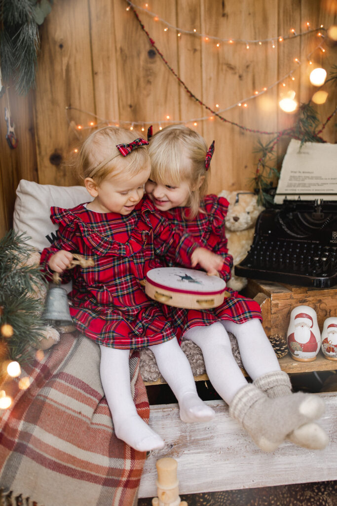 Jak przygotować się do sesji świątecznej – dziecięca sesja w szklarni Szklarniowe Love w Żywcu